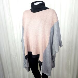 Ivanka Trump Color Block Oversized Cozy Sweatahirt Sweater Poncho XS/S